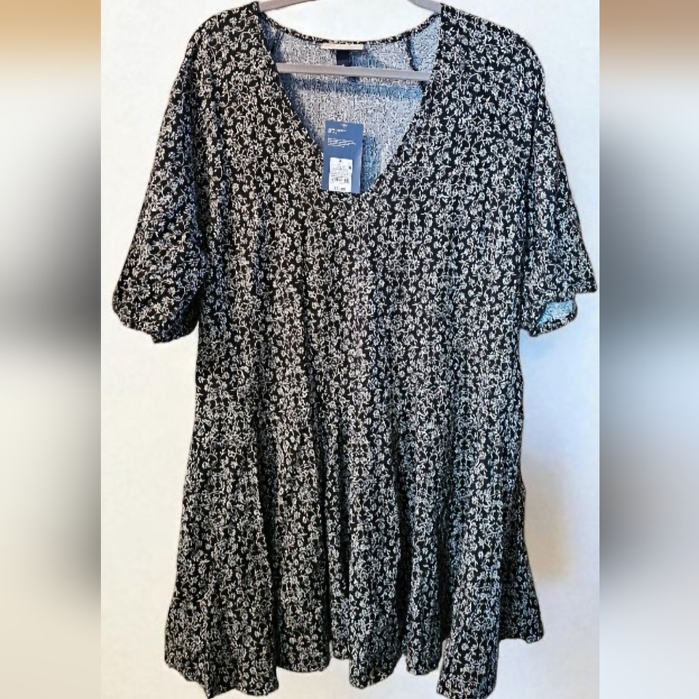 Universal Thread Black and White Mini Dress